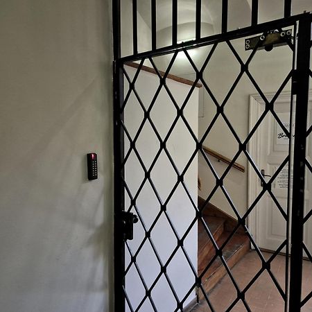 50 People Apartment Краків Екстер'єр фото