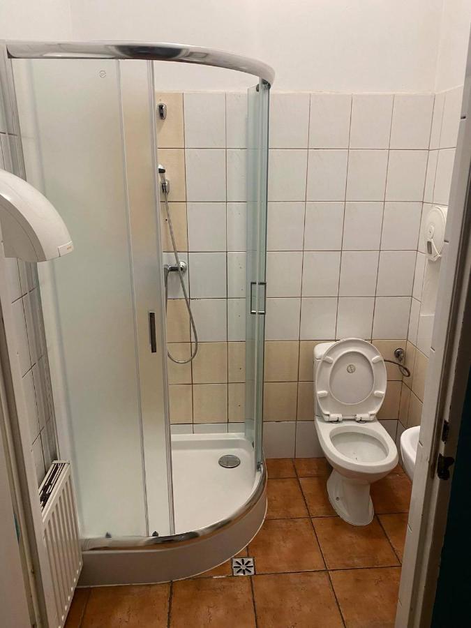50 People Apartment Краків Екстер'єр фото