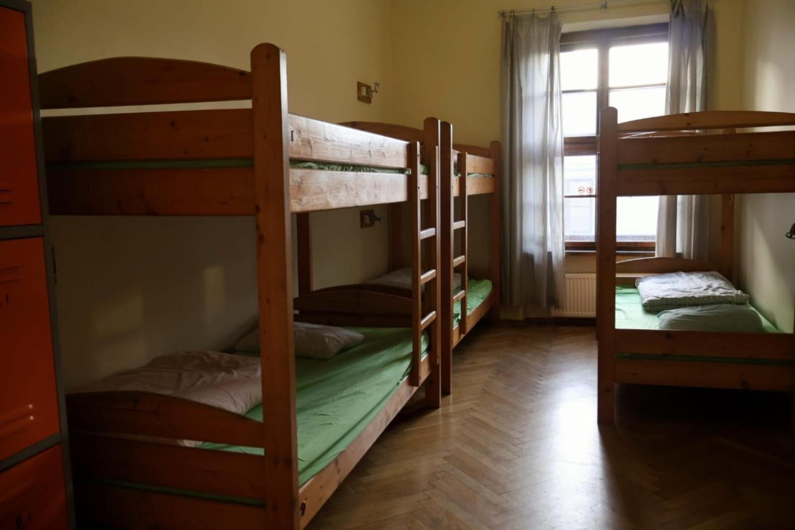 50 People Apartment Краків Екстер'єр фото
